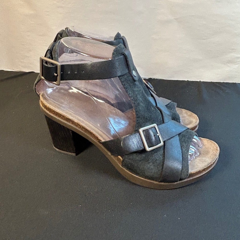 Dansko Dominique Heeled Sandal black suede leather straps silver buckles Size 37